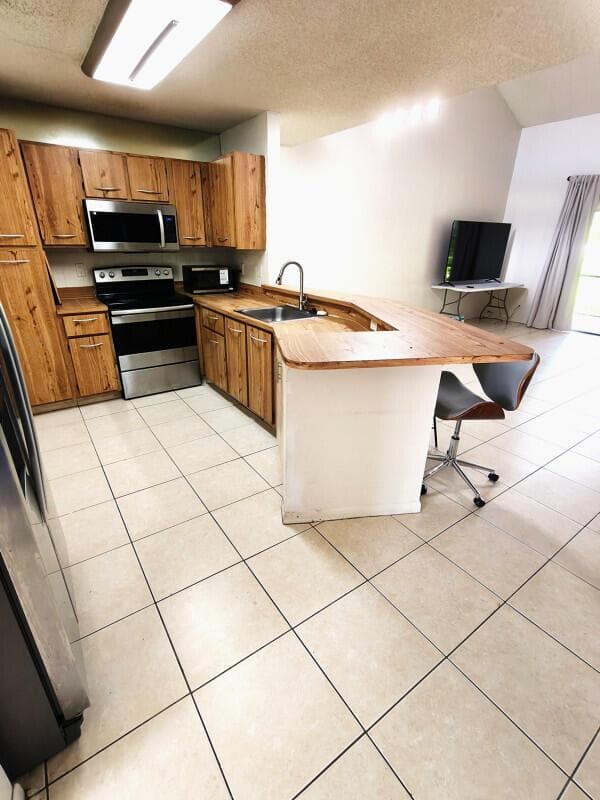 15747 Woodgate Place, Sunrise FL 33326 - Sunrise, FL - Photo 2