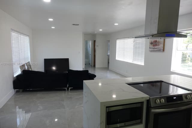 1510 S 24th Ave, Hollywood FL 33020 - Hollywood, FL - Photo 5