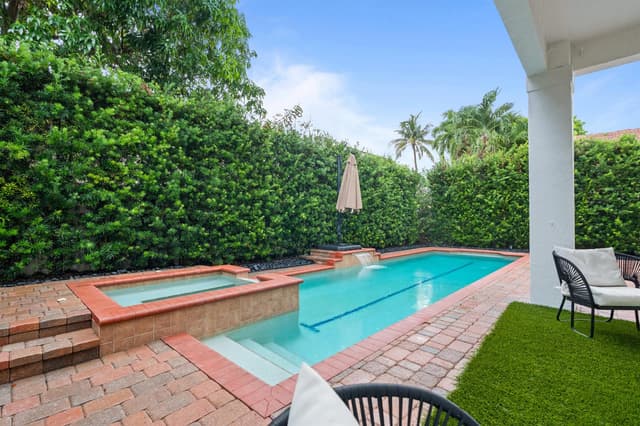7372 NW 18TH Court, Pembroke Pines FL 33024 - Pembroke Pines, FL - Photo 3