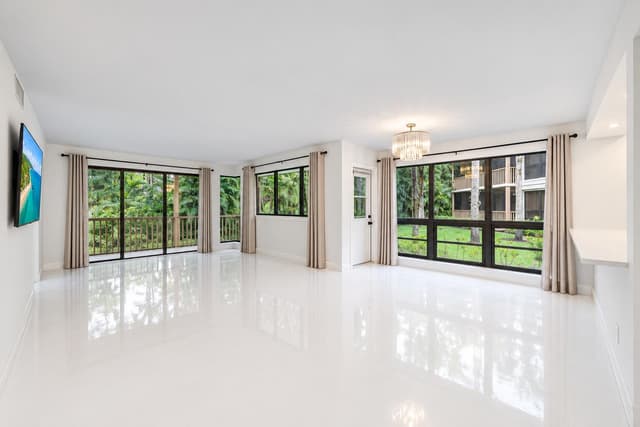 224 Brackenwood Terrace, Palm Beach Gardens FL 33418 - Palm Beach Gardens, FL - Photo 5