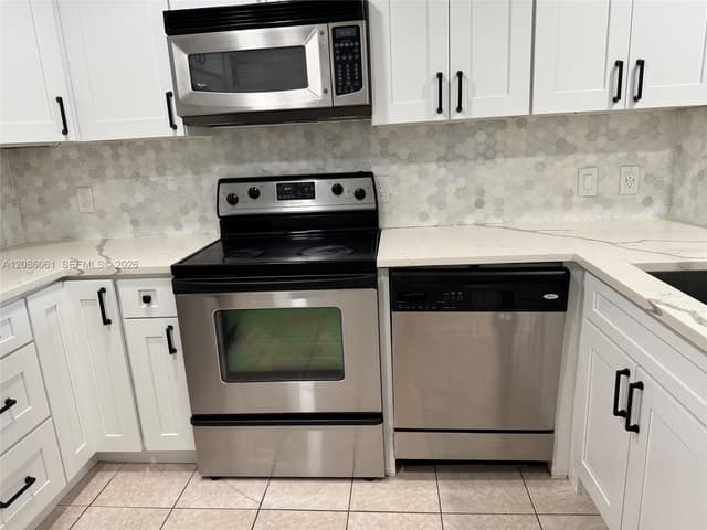 1825 Palm Cove Blvd # 303, Delray Beach FL 33445 - Delray Beach, FL - Photo 3