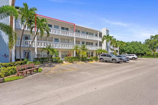 309 WELLINGTON M, West Palm Beach FL 33417 - West Palm Beach, FL - Photo 3
