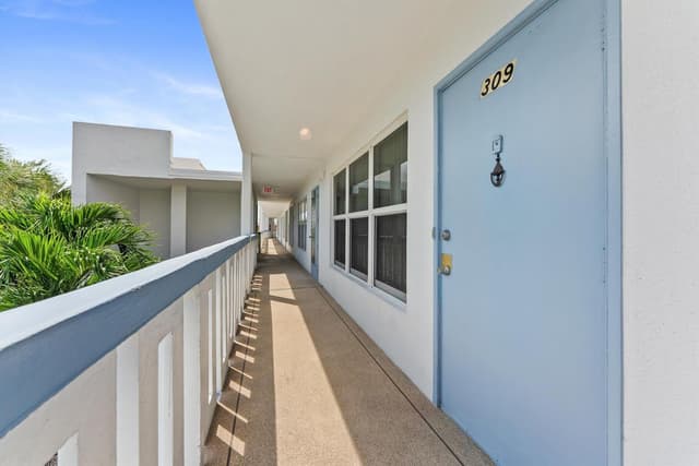 309 WELLINGTON M, West Palm Beach FL 33417 - West Palm Beach, FL - Photo 5