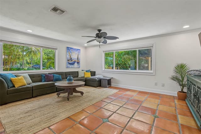 18740 SW 86th Ave, Cutler Bay FL 33157 - Cutler Bay, FL - Photo 3