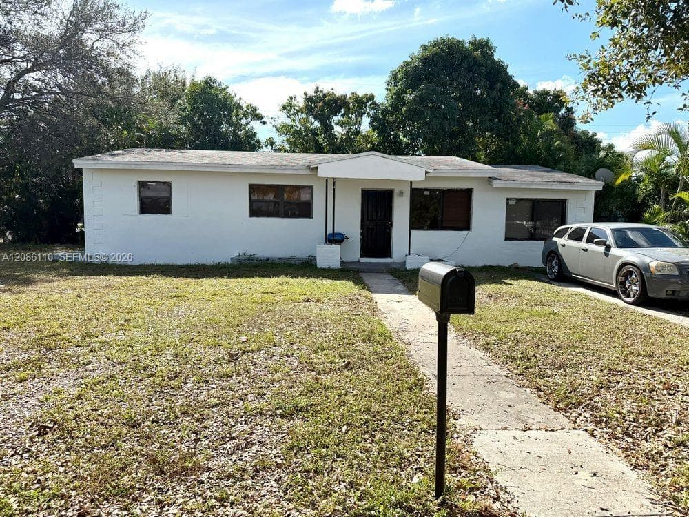 3350 NW 171 ter, Miami Gardens FL 33056 - Miami Gardens, FL - Photo 1