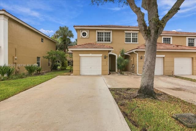306 SW 120th Ave, Pembroke Pines FL 33025 - Pembroke Pines, FL - Photo 2