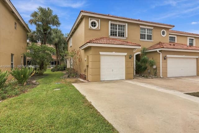 306 SW 120th Ave, Pembroke Pines FL 33025 - Pembroke Pines, FL - Photo 4