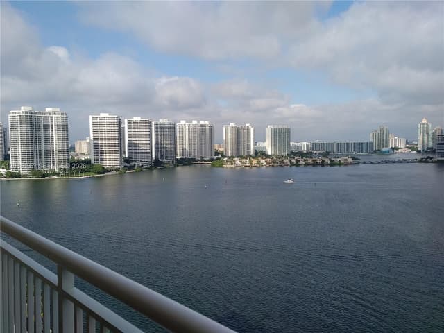 251 174 # 1601, Sunny Isles Beach FL 33160 - Sunny Isles Beach, FL - Photo 2