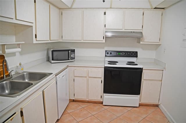 525 N OCEAN Boulevard # 923, Pompano Beach FL 33062 - Pompano Beach, FL - Photo 5