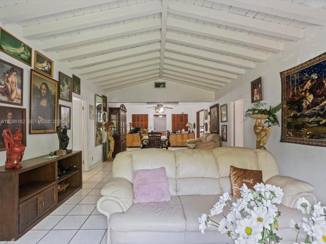 1236 Michigan Ave, Miami Beach FL 33139 - Miami Beach, FL - Photo 5