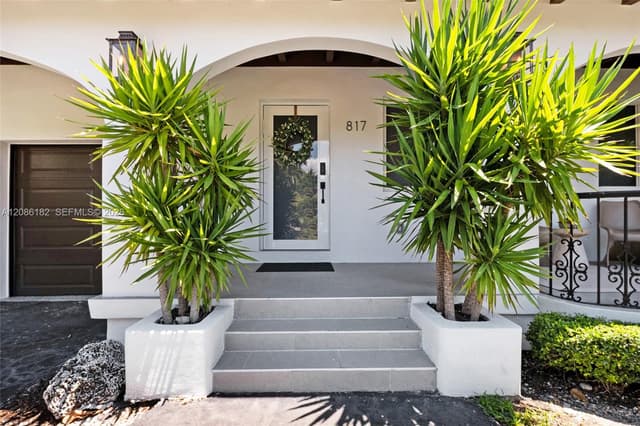 817 Tangier St, Coral Gables FL 33134 - Coral Gables, FL - Photo 3