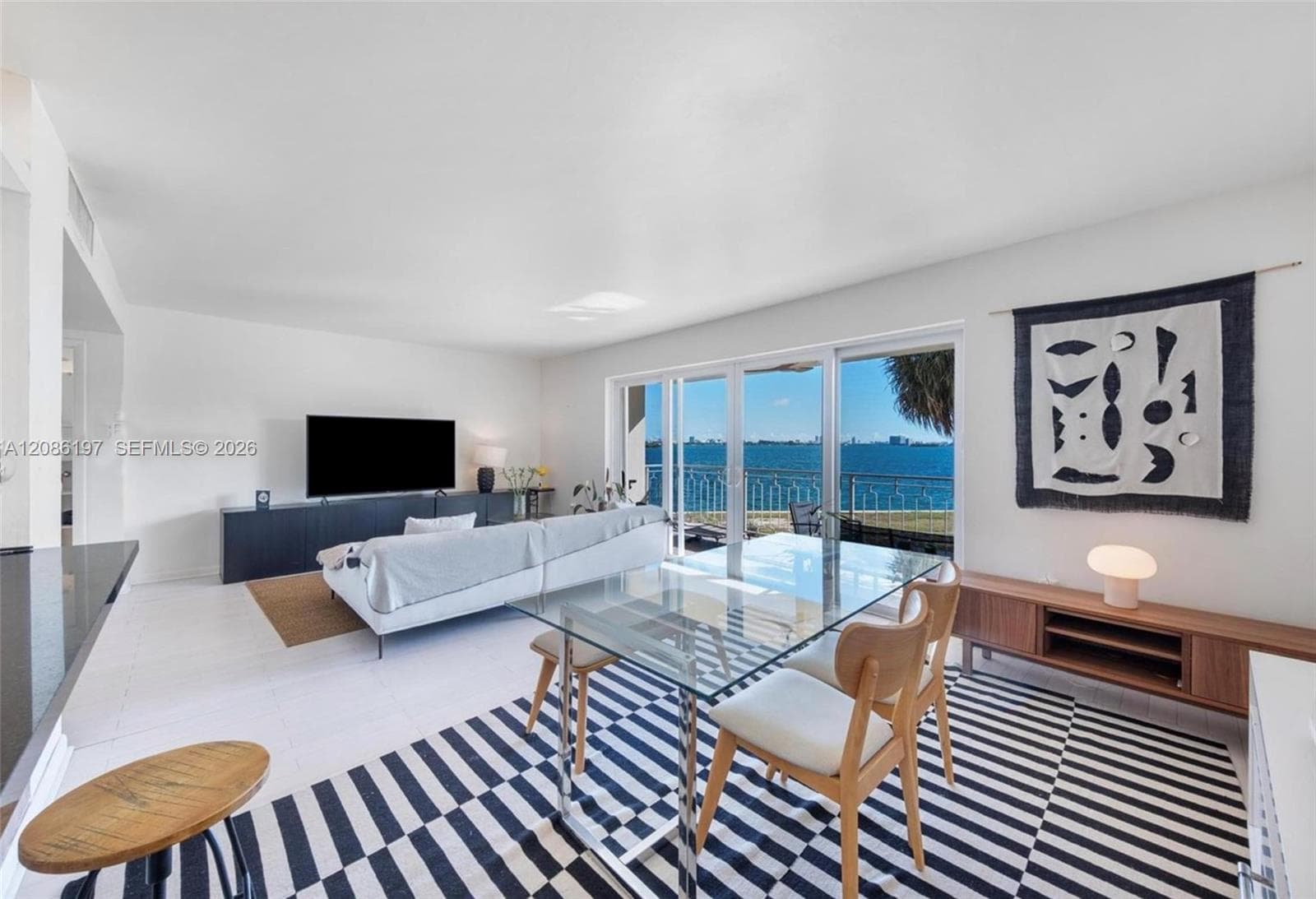 11111 Biscayne # 2D, Miami FL 33181