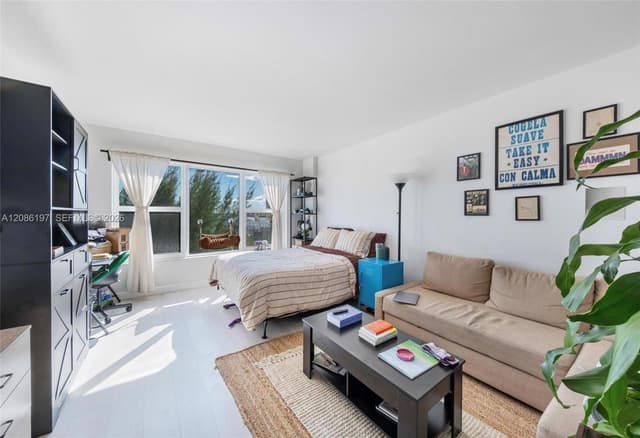 11111 Biscayne # 2D, Miami FL 33181 - Miami, FL - Photo 4