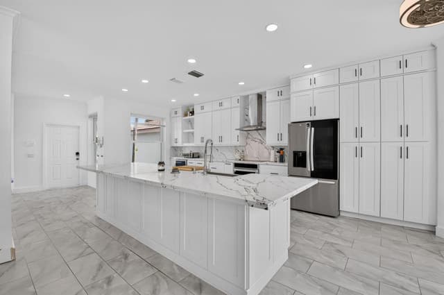 7001 Chesapeake Circle, Boynton Beach FL 33436 - Boynton Beach, FL - Photo 2