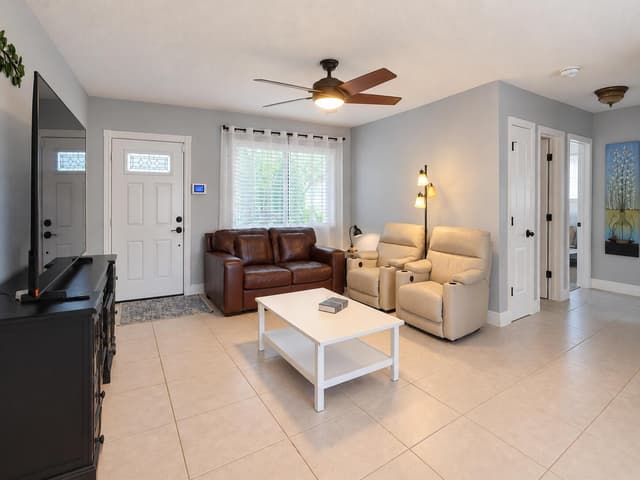 4507 NW 46th Street, Tamarac FL 33319 - Tamarac, FL - Photo 3