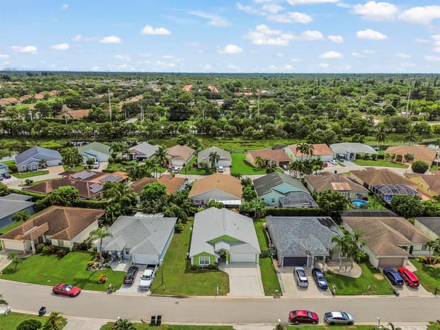 1324 Cape May Lane, FL 33413 - Photo 2