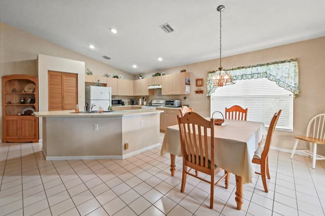 1324 Cape May Lane, FL 33413 - Photo 7
