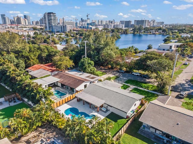 2451 NE 199th Street, Miami FL 33180 - Miami, FL - Photo 2