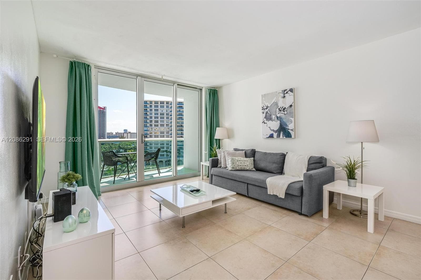 3801 S Ocean Dr # 9T, Hollywood FL 33019 - Hollywood, FL - Photo 1