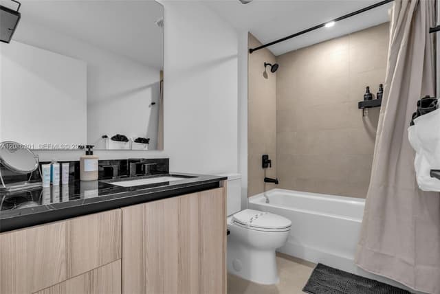 225 N Miami Ave # 3501, Miami FL 33128 - Miami, FL - Photo 5