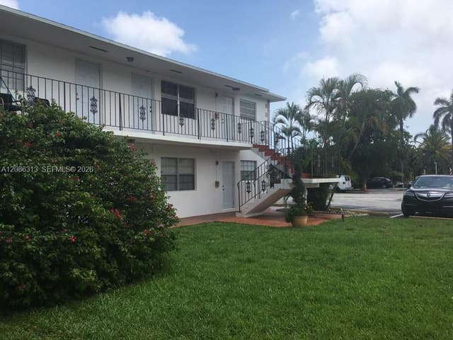 1825 Cleveland St # 5, Hollywood FL 33020 - Hollywood, FL - Photo 3