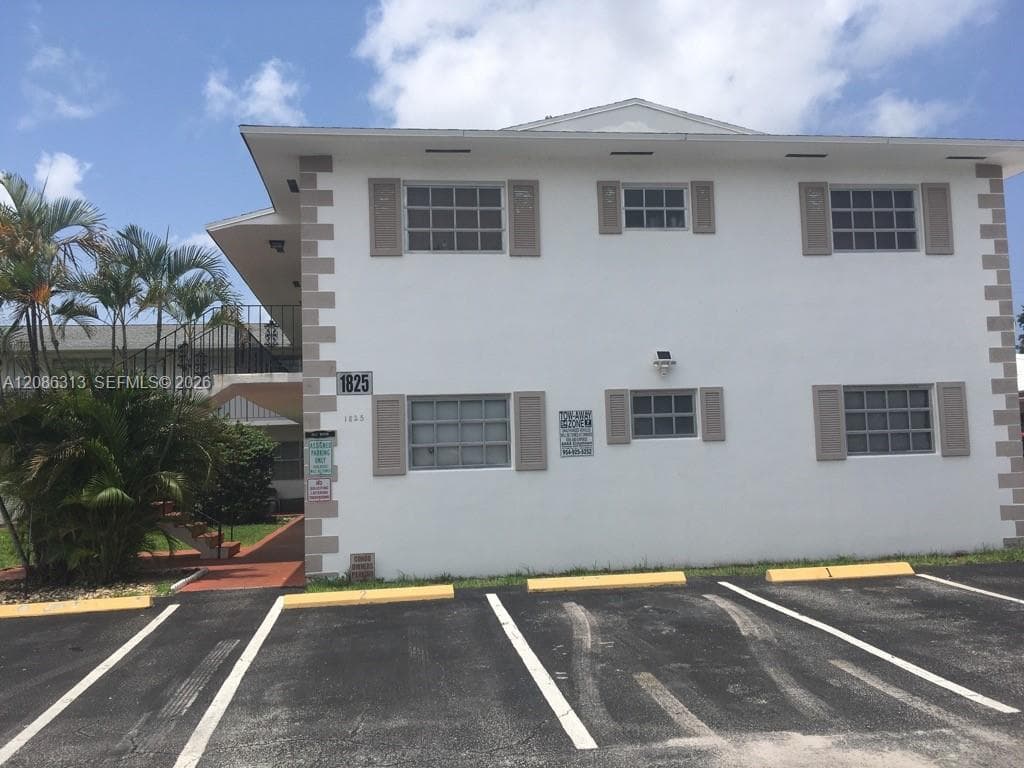 1825 Cleveland St # 5, Hollywood FL 33020 - Hollywood, FL - Photo 1