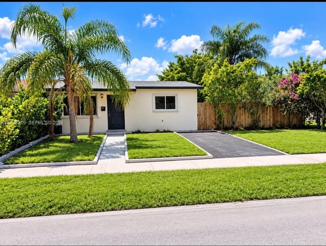 3522 NW 193rd St, Miami Gardens FL 33056 - Miami Gardens, FL - Photo 2