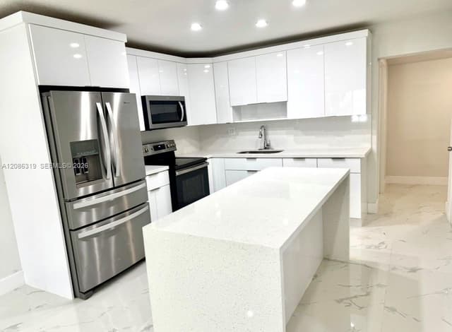 3522 NW 193rd St, Miami Gardens FL 33056 - Miami Gardens, FL - Photo 4