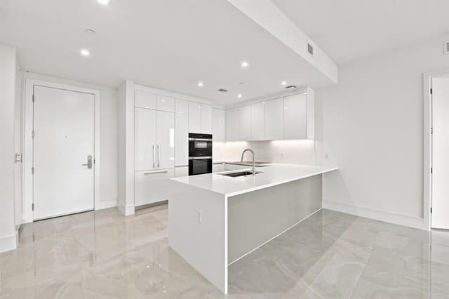 220 Lake Shore Drive # 1517, Lake Park FL 33403 - Lake Park, FL - Photo 2