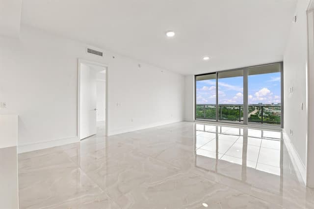 220 Lake Shore Drive # 1517, Lake Park FL 33403 - Lake Park, FL - Photo 4