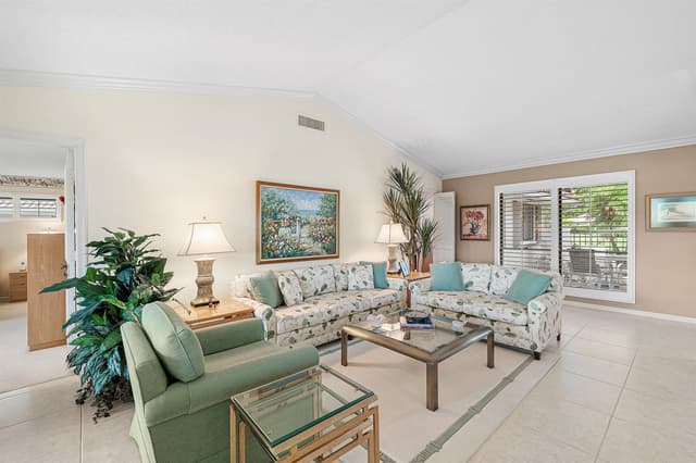 10620 Limeberry Drive, Boynton Beach FL 33436 - Boynton Beach, FL - Photo 2