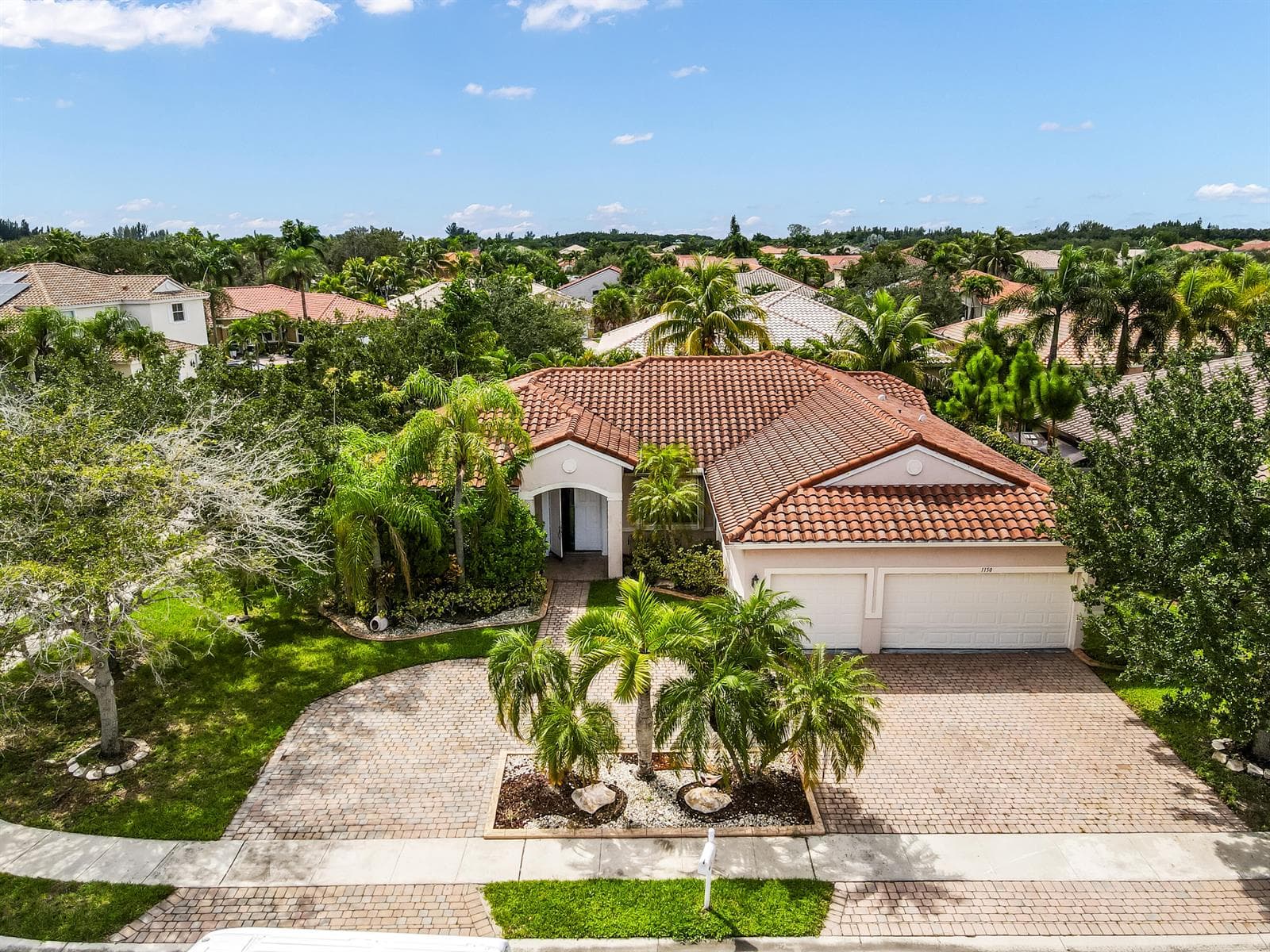 1150 SW 189TH Avenue, Pembroke Pines FL 33029 - Pembroke Pines, FL - Photo 1
