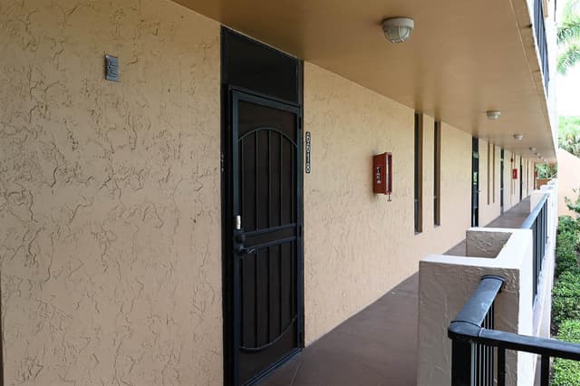 6618 CORAL LAKE Drive # 206, Margate FL 33063 - Margate, FL - Photo 2