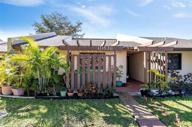 10836 NW 30th Pl # 354, Sunrise FL 33322 - Sunrise, FL - Photo 2