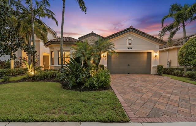 9512 Eden Roc Court, Delray Beach FL 33446 - Delray Beach, FL - Photo 2