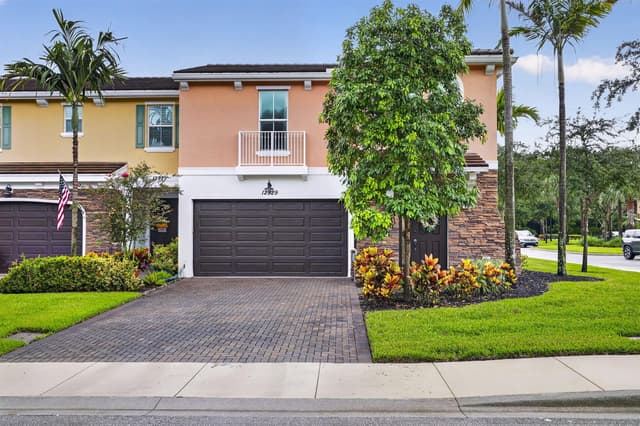 12929 Trevi Isle Drive, Palm Beach Gardens FL 33418 - Palm Beach Gardens, FL - Photo 5