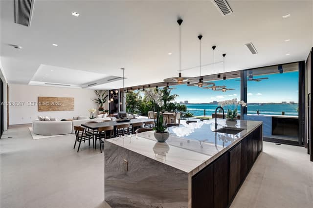 857 N Shore Dr, Miami Beach FL 33141 - Miami Beach, FL - Photo 4