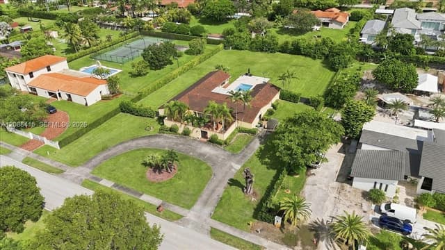9805 SW 64th St, Miami FL 33173 - Miami, FL - Photo 5