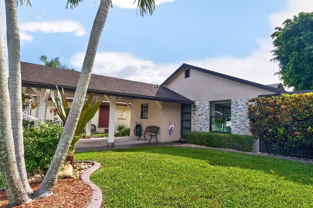 5609 SW 97th Ter, Cooper City FL 33328 - Cooper City, FL - Photo 2