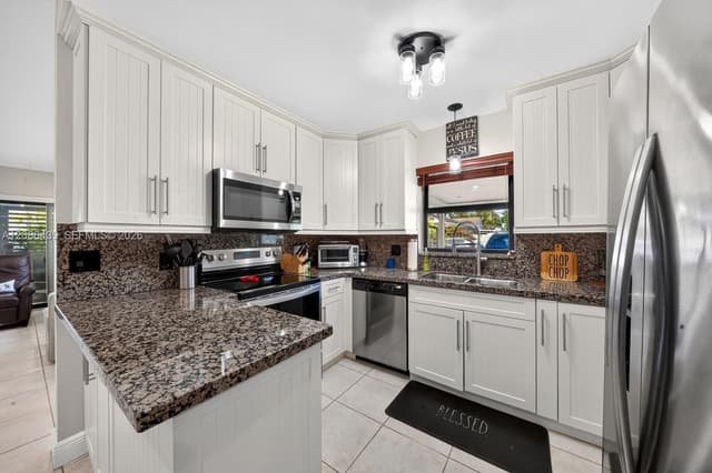 5609 SW 97th Ter, Cooper City FL 33328 - Cooper City, FL - Photo 7
