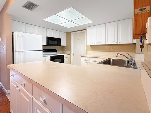 6755 NW 16TH Street, Margate FL 33063 - Margate, FL - Photo 4