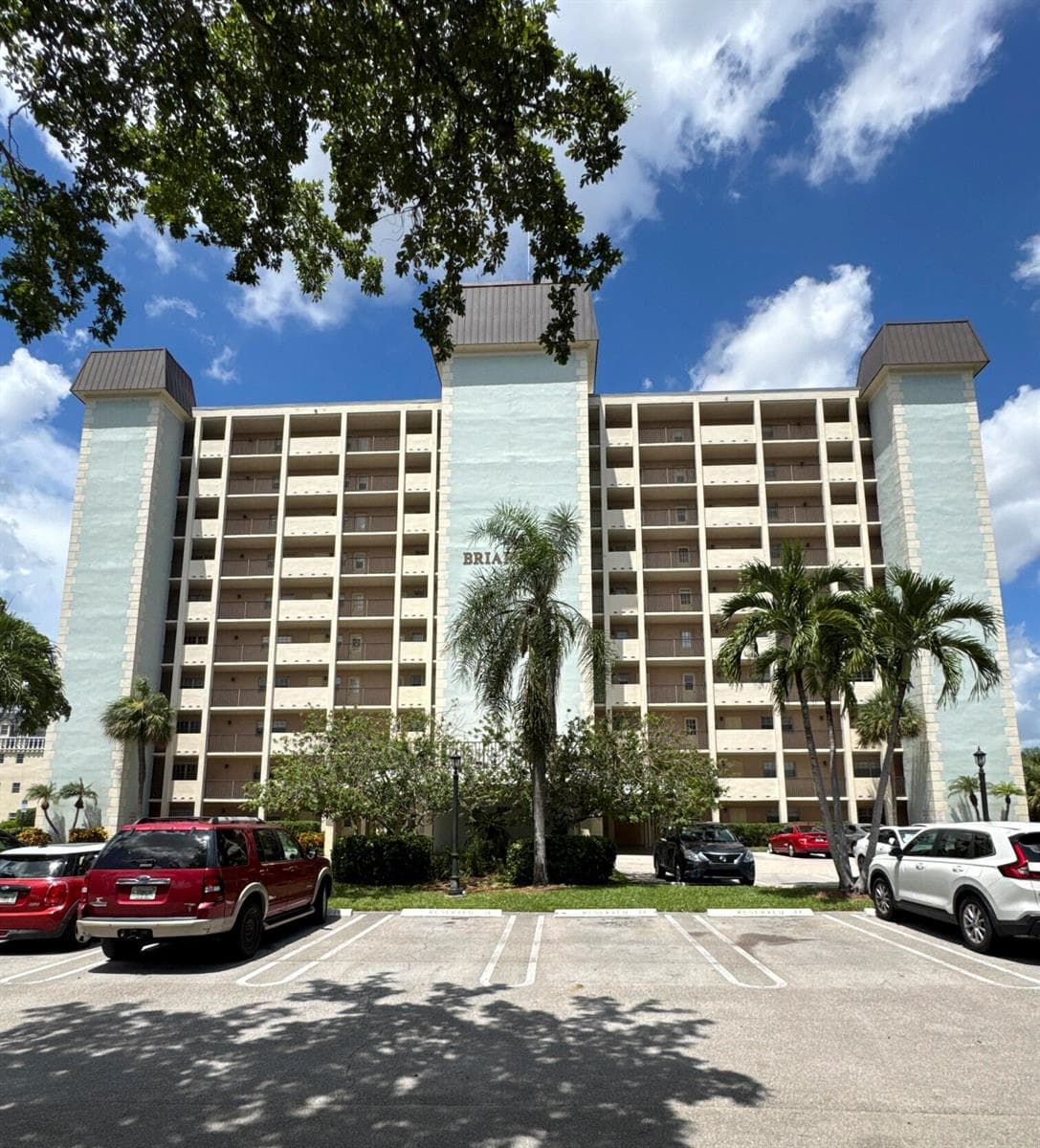 9101 W SAMPLE Road # 601, Coral Springs FL 33065