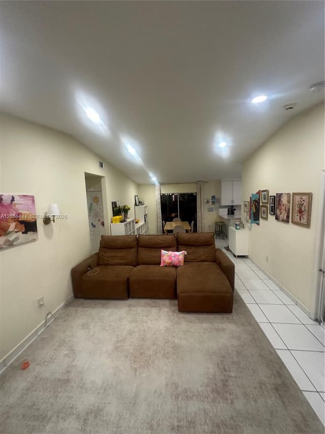 17223 NW 74th Ct, Hialeah FL 33015 - Hialeah, FL - Photo 6