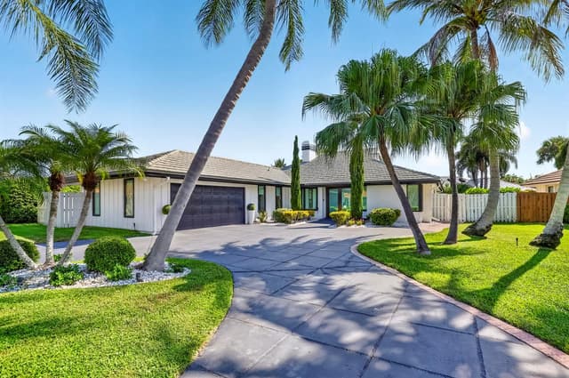 12894 N Normandy Way, Palm Beach Gardens FL 33410 - Palm Beach Gardens, FL - Photo 2