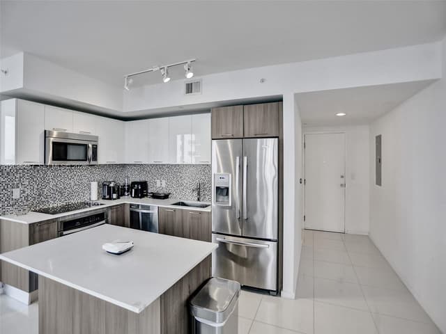 5252 NW 85th Ave # 401, Doral FL 33166 - Doral, FL - Photo 2