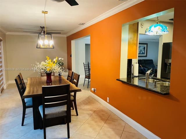 8543 NW 13th Ct, Plantation FL 33322 - Plantation, FL - Photo 7