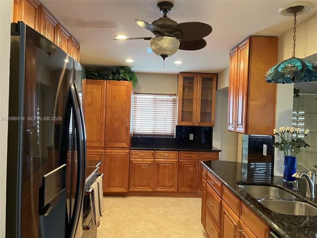 8543 NW 13th Ct, Plantation FL 33322 - Plantation, FL - Photo 4
