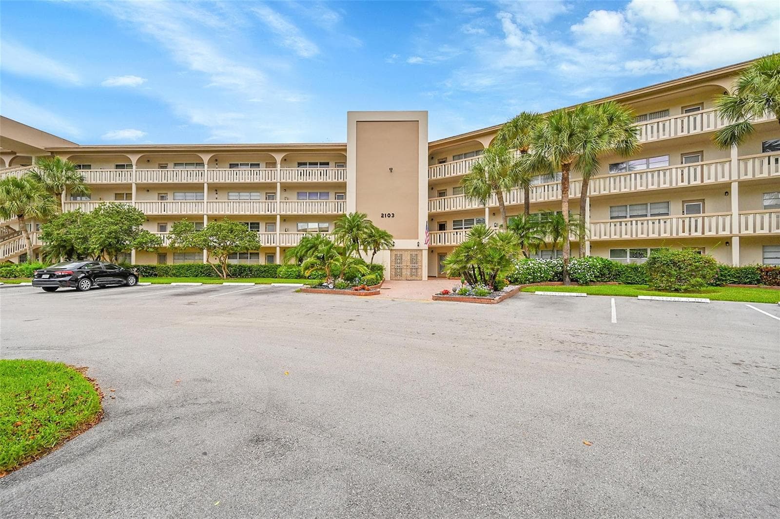 2103 LUCAYA Bend # E3, Coconut Creek FL 33066 - Coconut Creek, FL - Photo 1