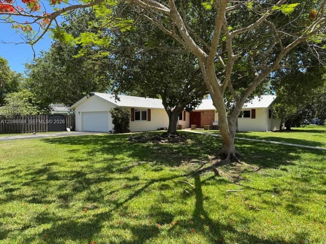 16101 SW 87th Ct, Palmetto Bay FL 33157 - Palmetto Bay, FL - Photo 6