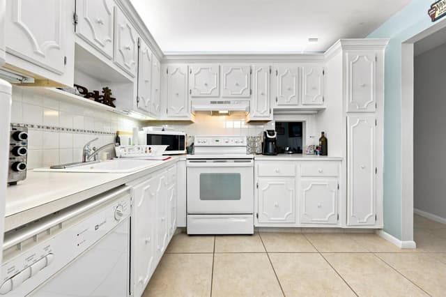 717 S US HIGHWAY 1 # 206, Jupiter FL 33477 - Jupiter, FL - Photo 7